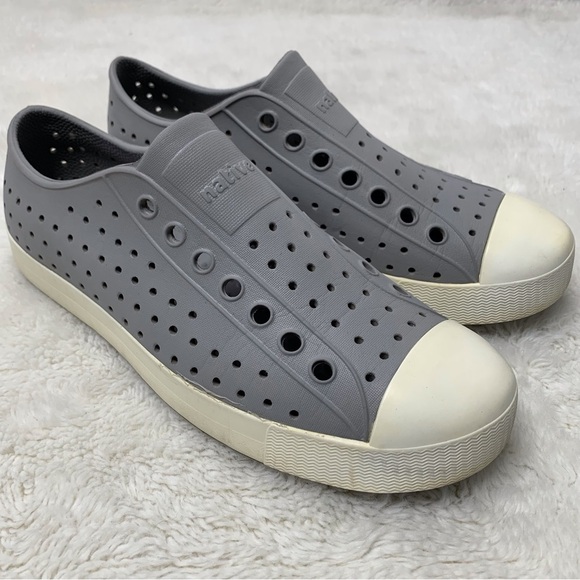 Native Jefferson Men's Gray White Slip On Rubber Slip On Shoes Size 7 - Picture 2 of 15